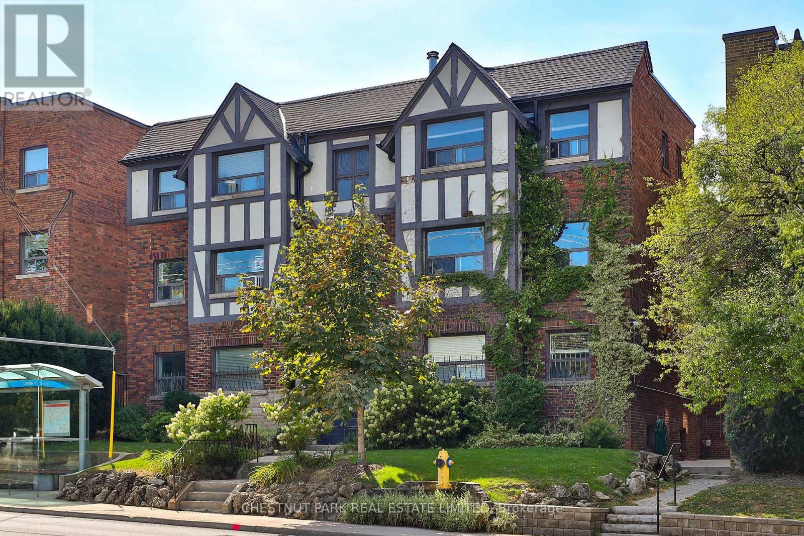 5 - 1648 BATHURST STREET