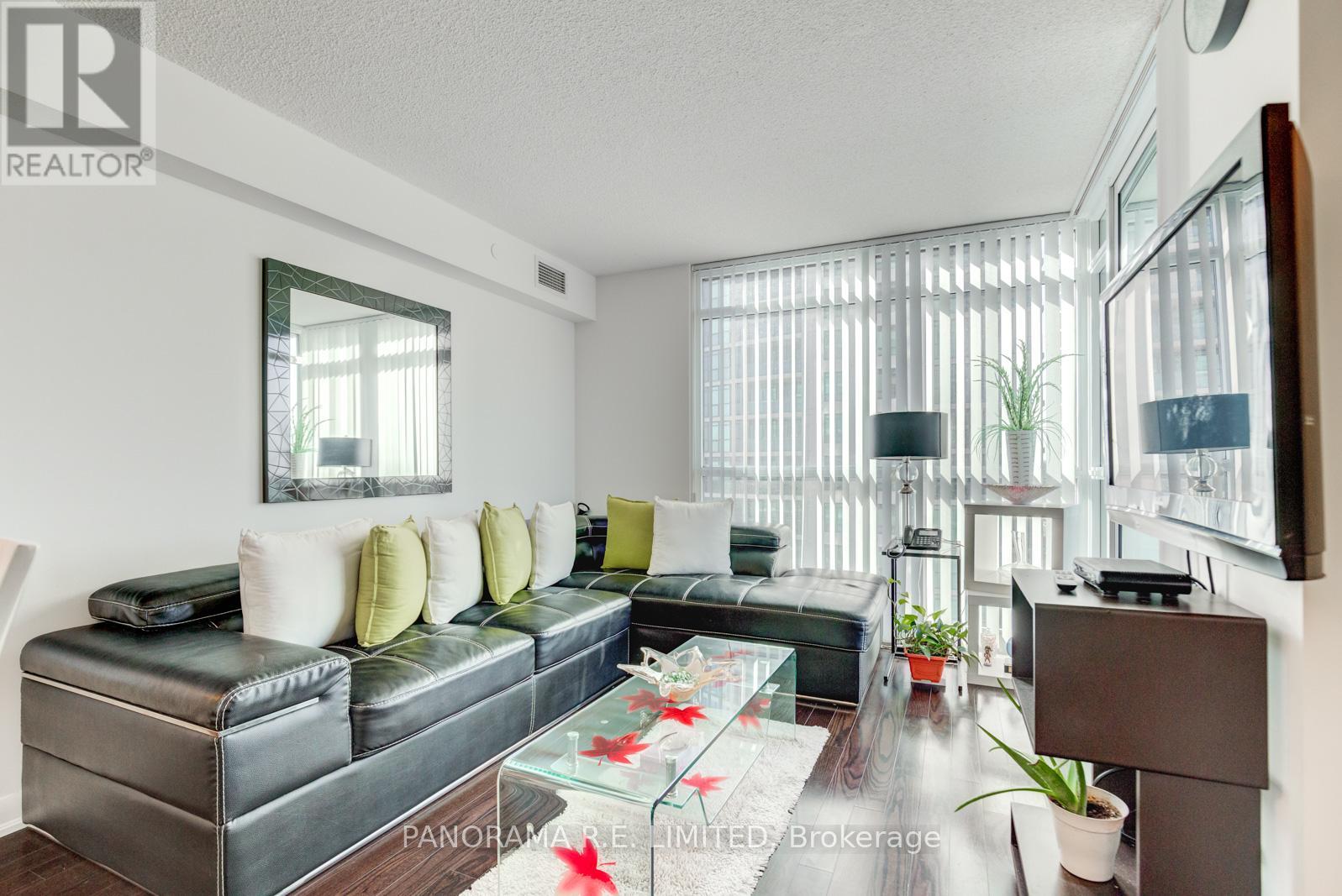 1207 - 215 SHERWAY GARDENS ROAD