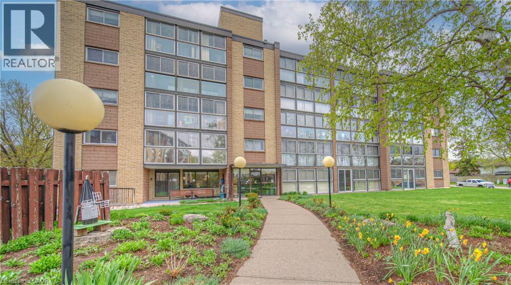 400 CHAMPLAIN Boulevard Unit# 406