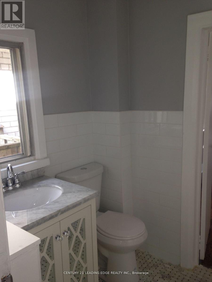 360A LAWRENCE AVENUE W