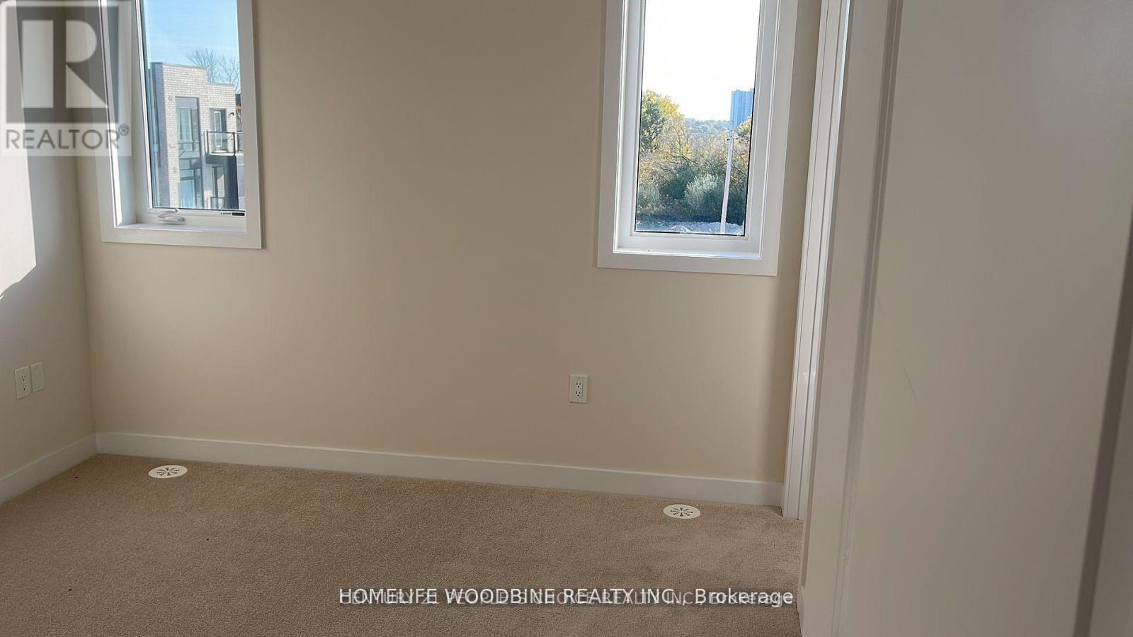 43 - 30 CHIFFON STREET