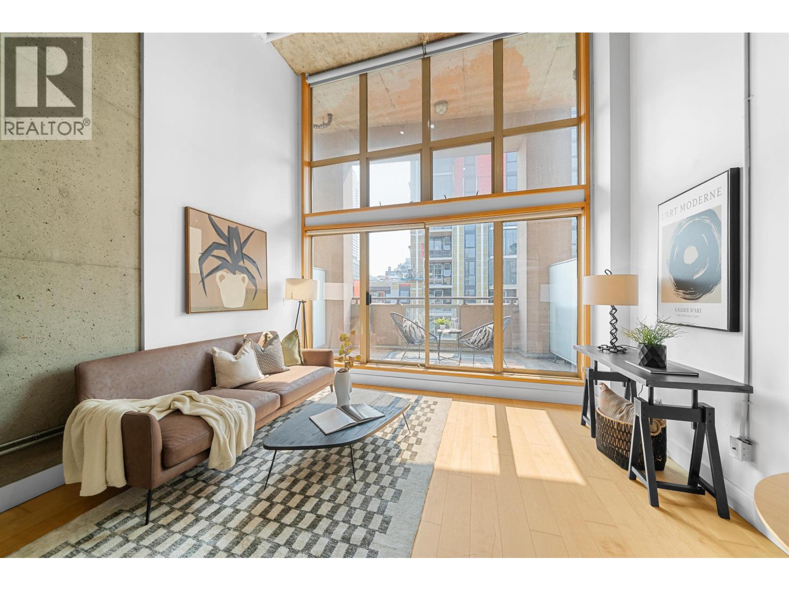 413 1529 W 6TH AVENUE