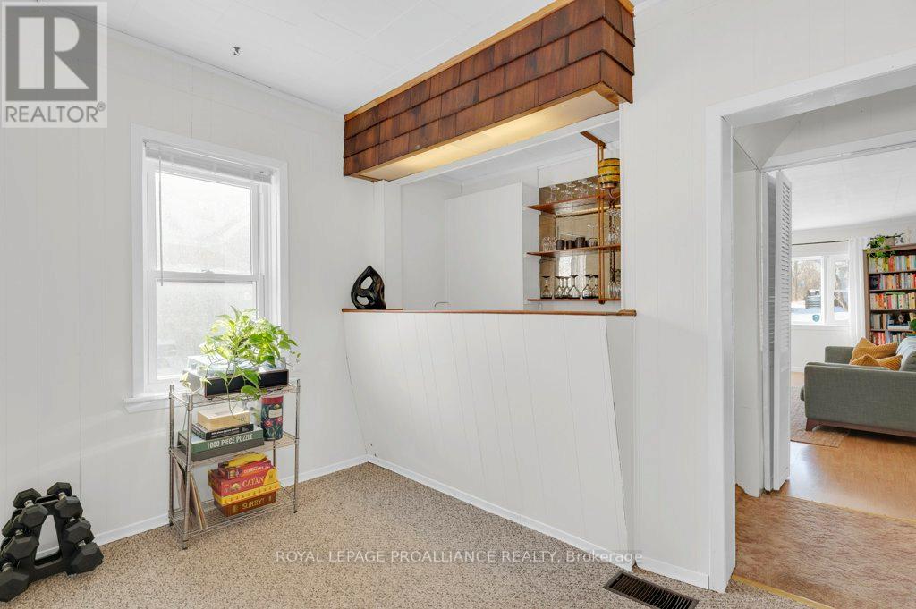 16 NORTH HASTINGS AVENUE