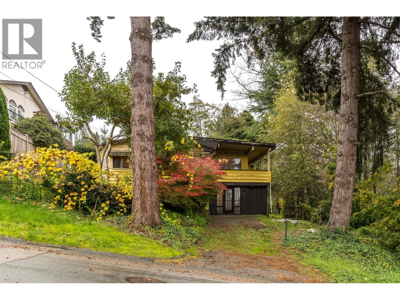 5449 ROYAL OAK AVENUE