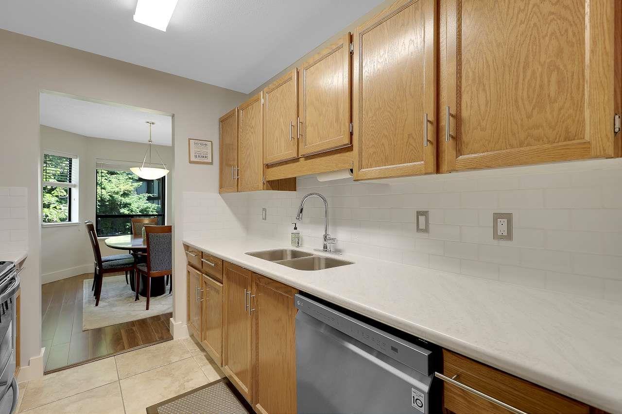 202 1460 MARTIN STREET