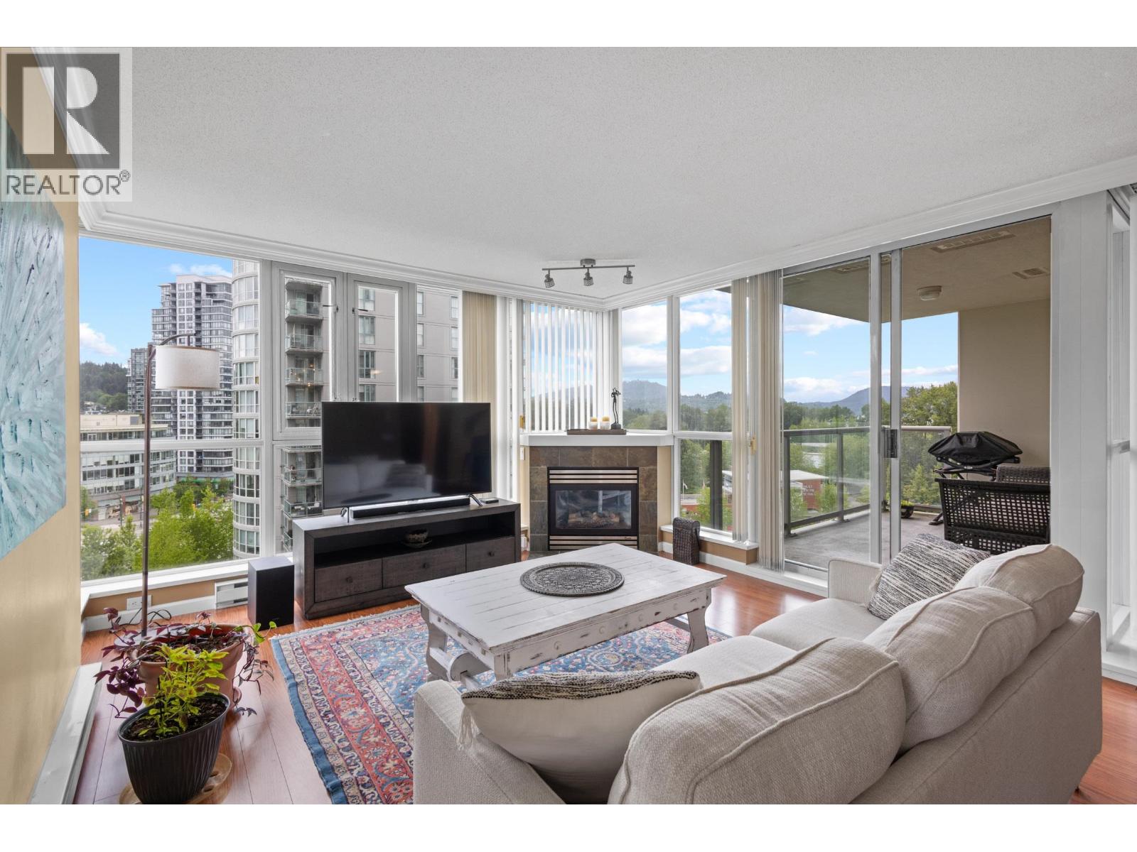 903 235 GUILDFORD WAY