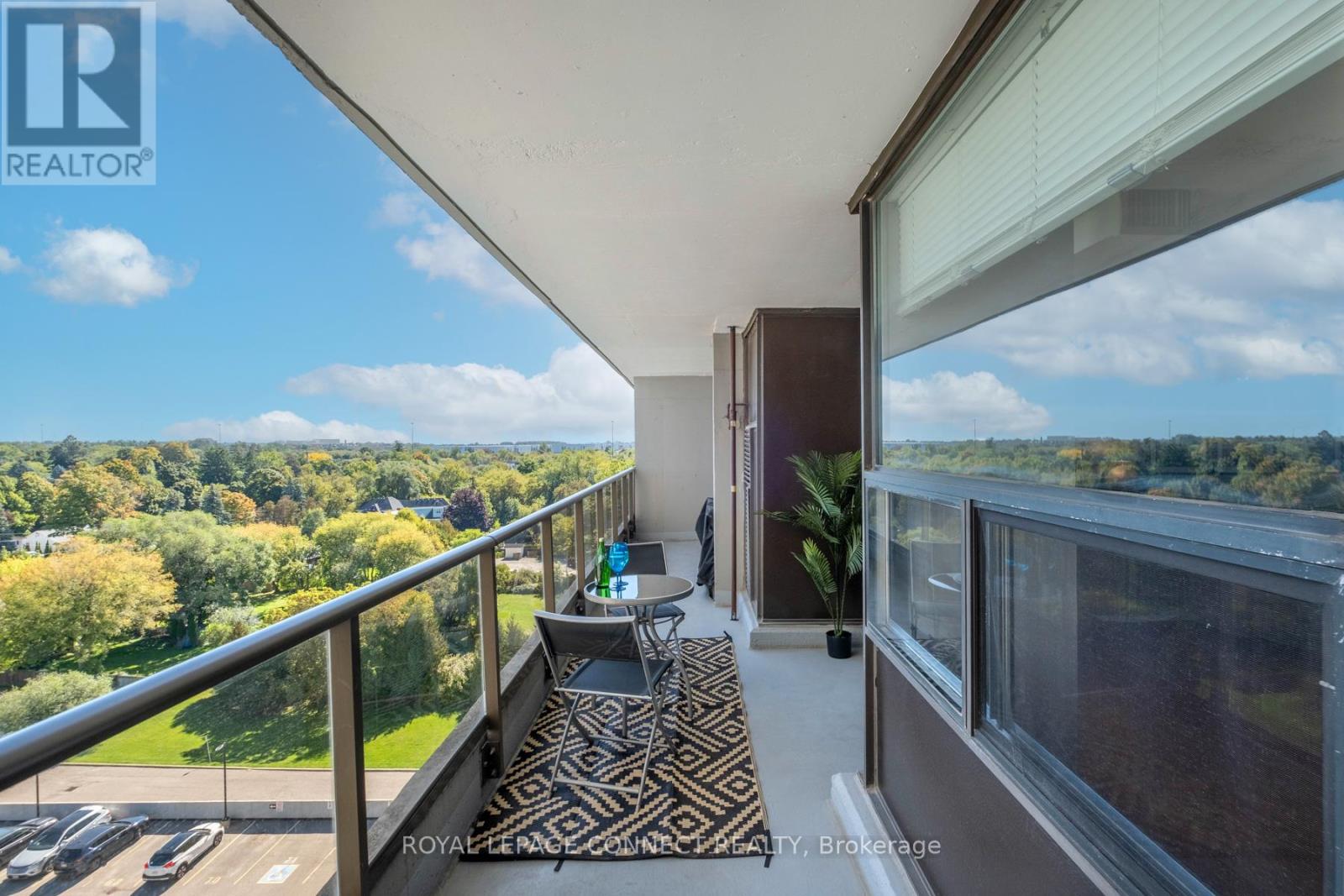 906 - 92 CHURCH STREET S