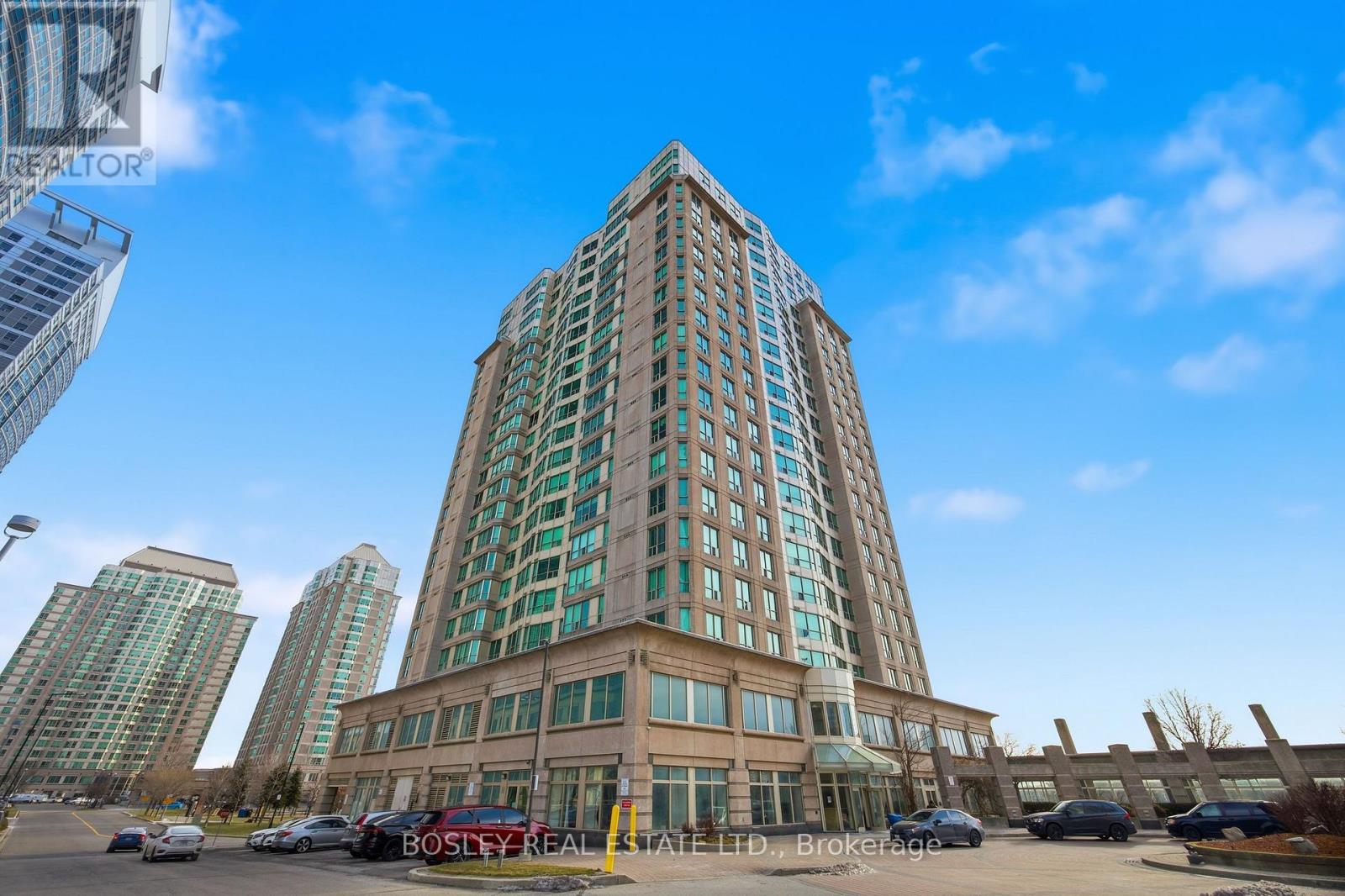 1711 - 8 LEE CENTRE DRIVE