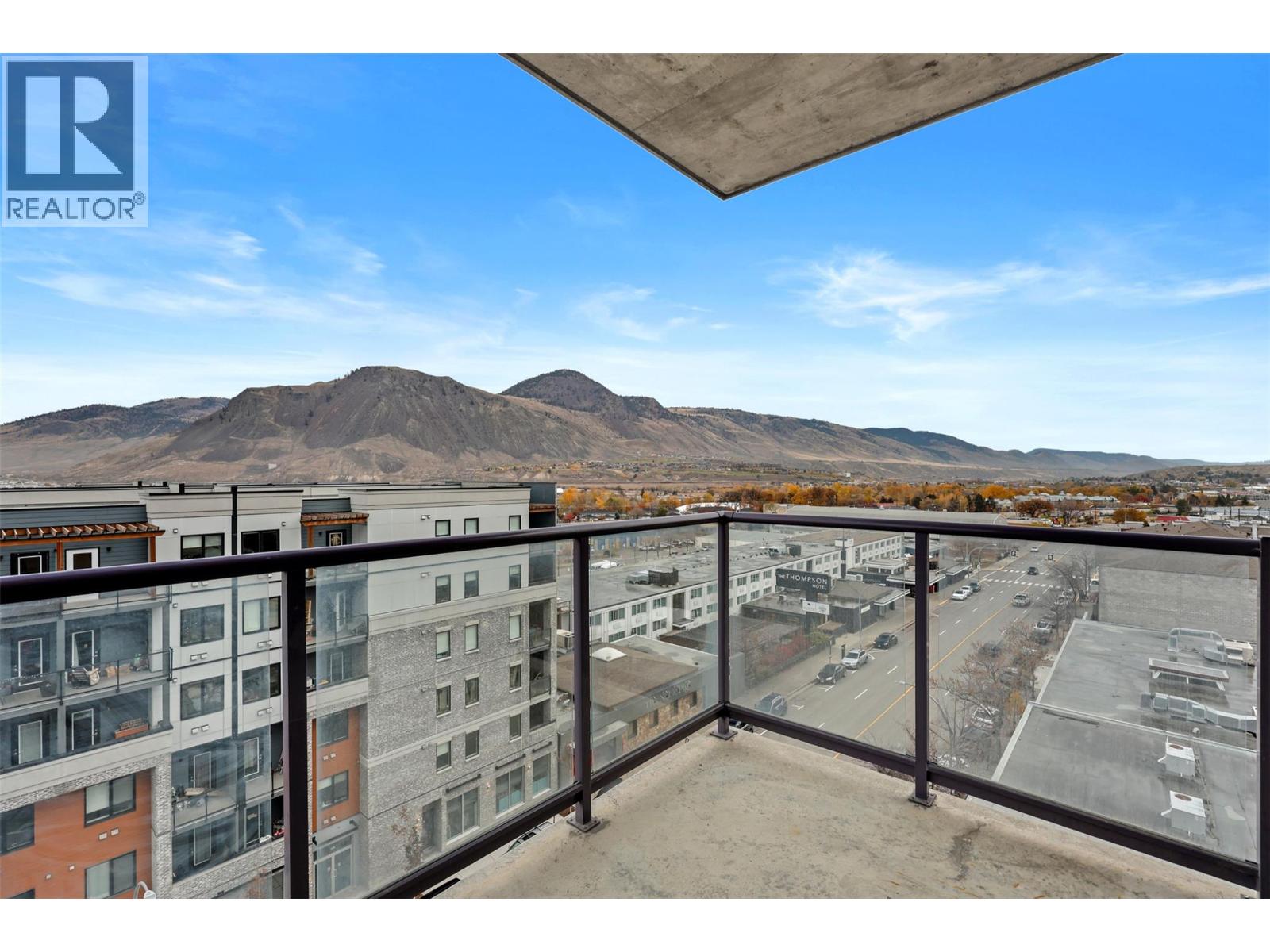 619 Victoria Street Unit# 702