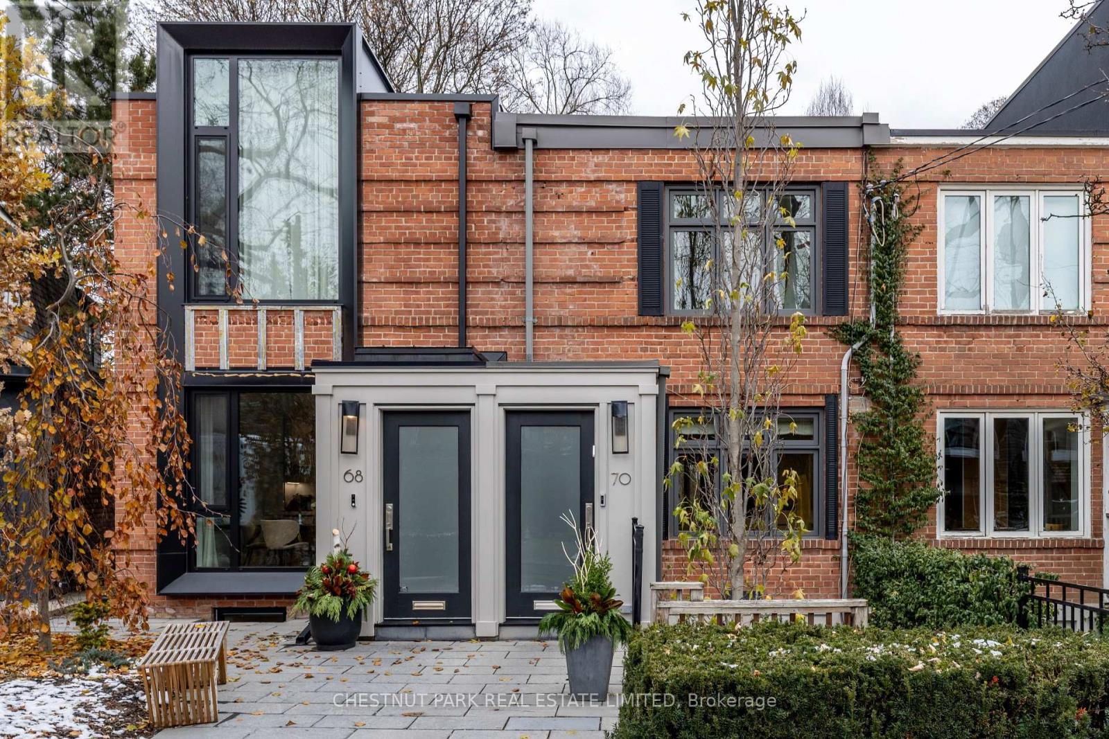 70 SUMMERHILL GARDENS