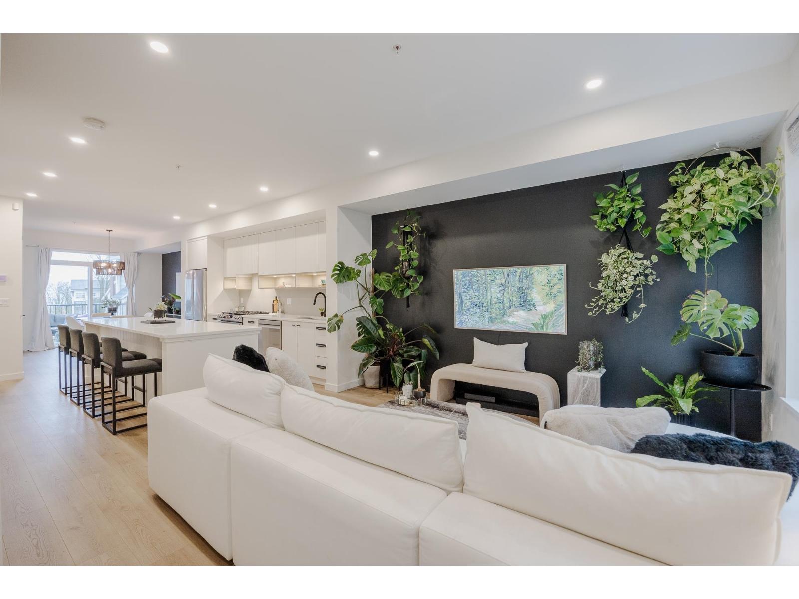 10 33929 BARKER COURT