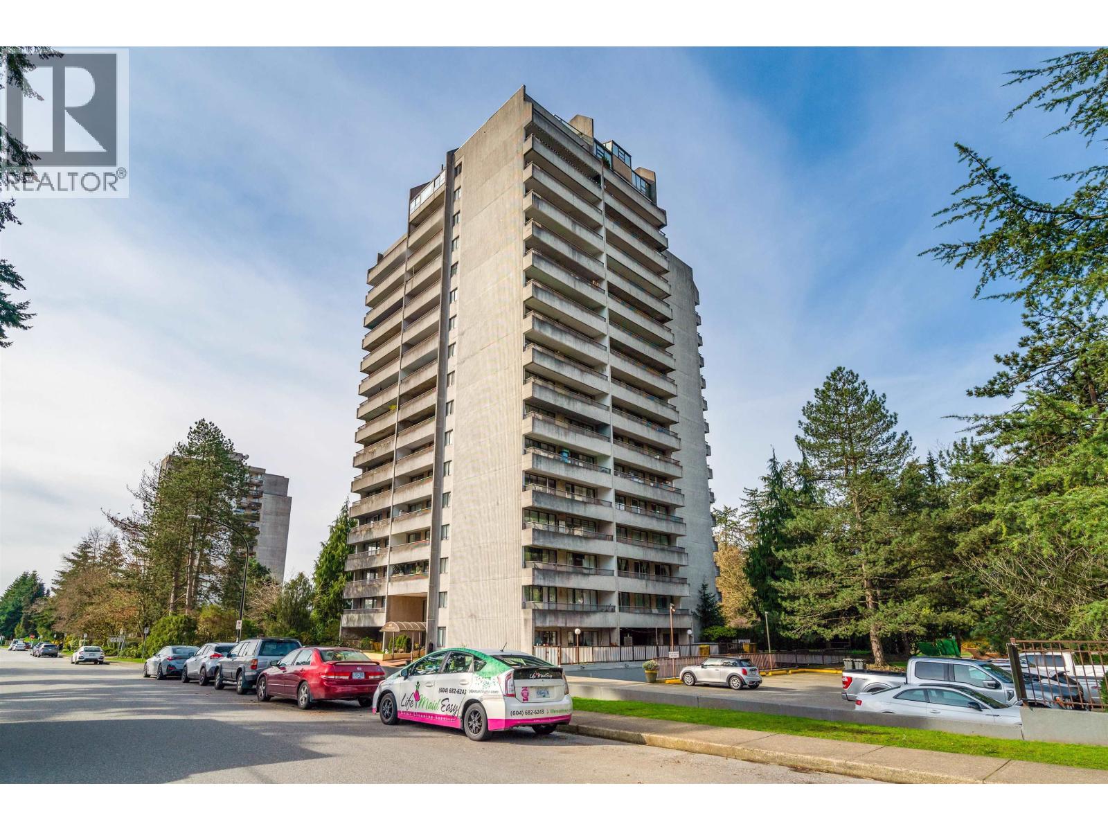 608 6595 WILLINGDON AVENUE