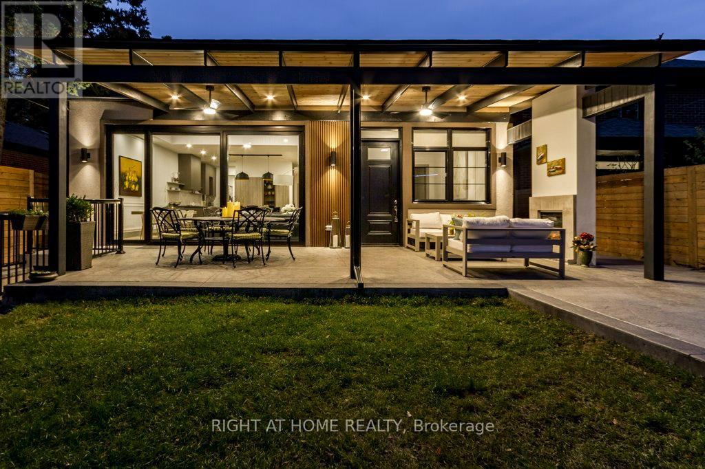 118 MARTIN GROVE ROAD