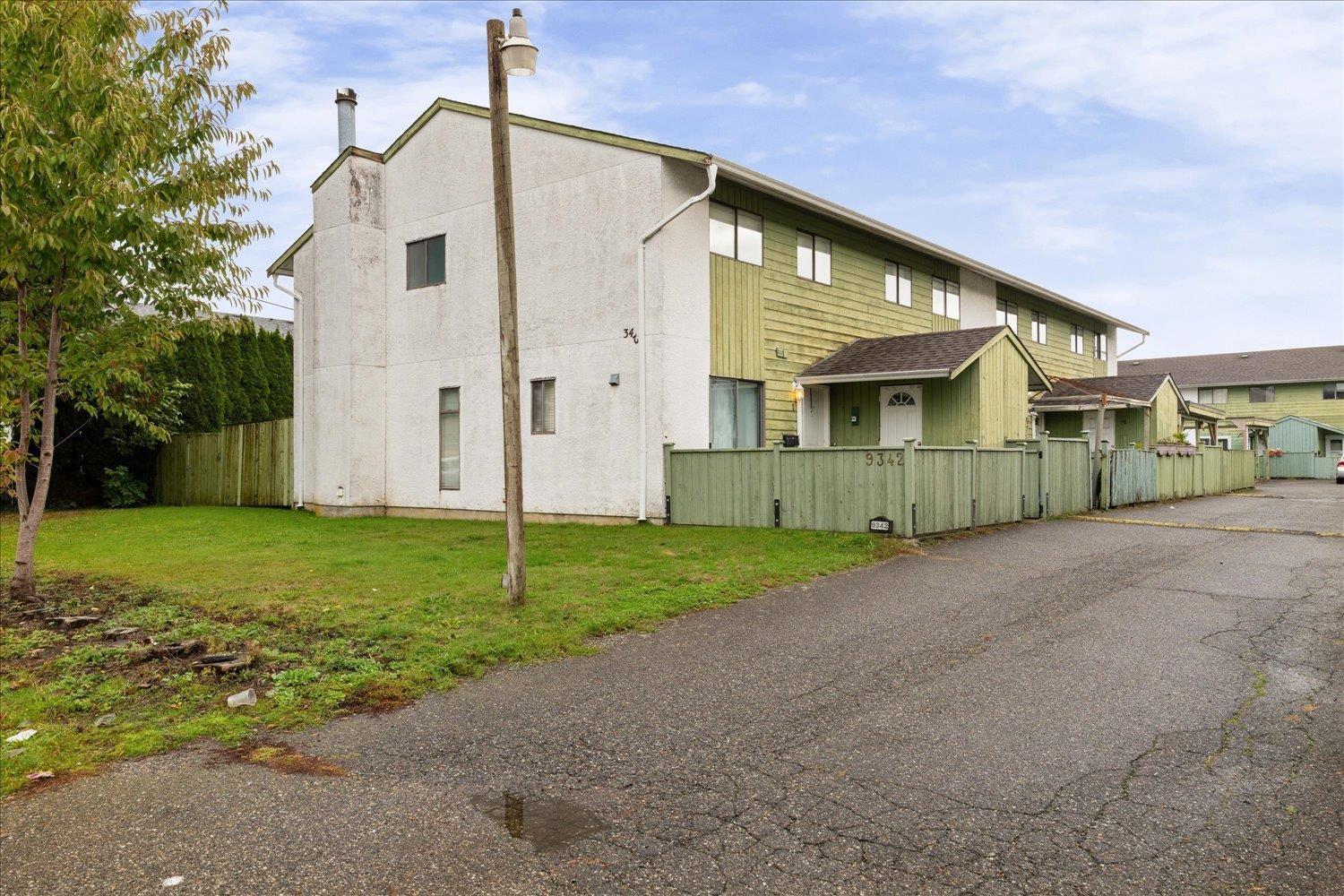 1 9342 HAZEL STREET, Chilliwack Proper East