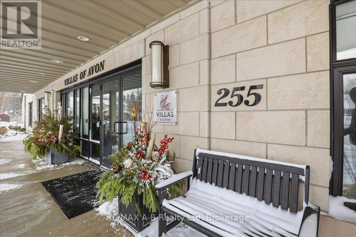 206 - 255 JOHN STREET N