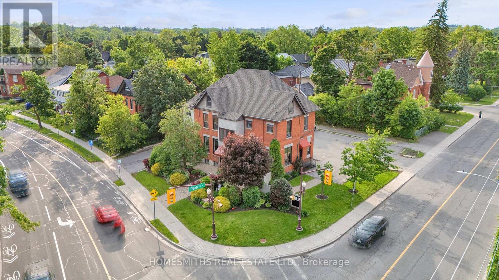 452 CHARLOTTE STREET