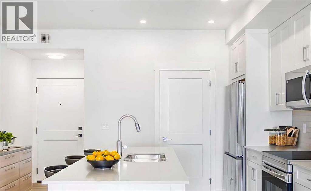 8305, 1802 Mahogany Boulevard SE