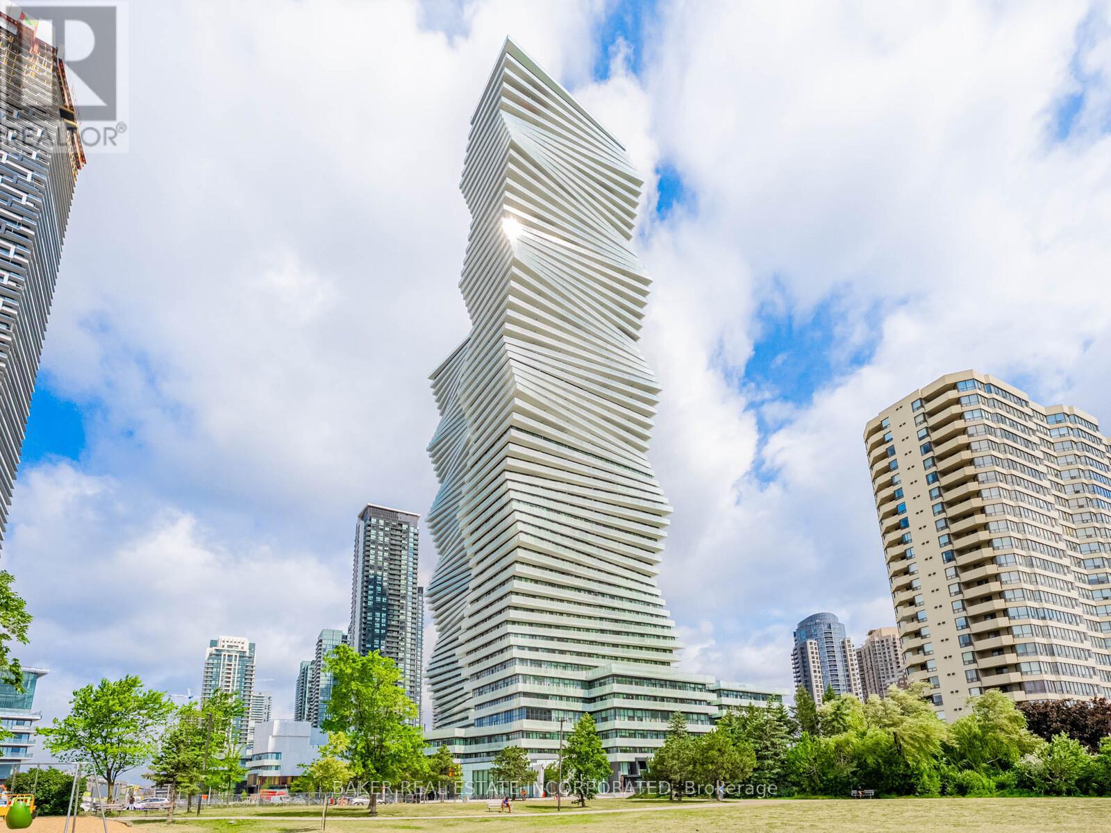 TH 12 - 407 WEBB DRIVE