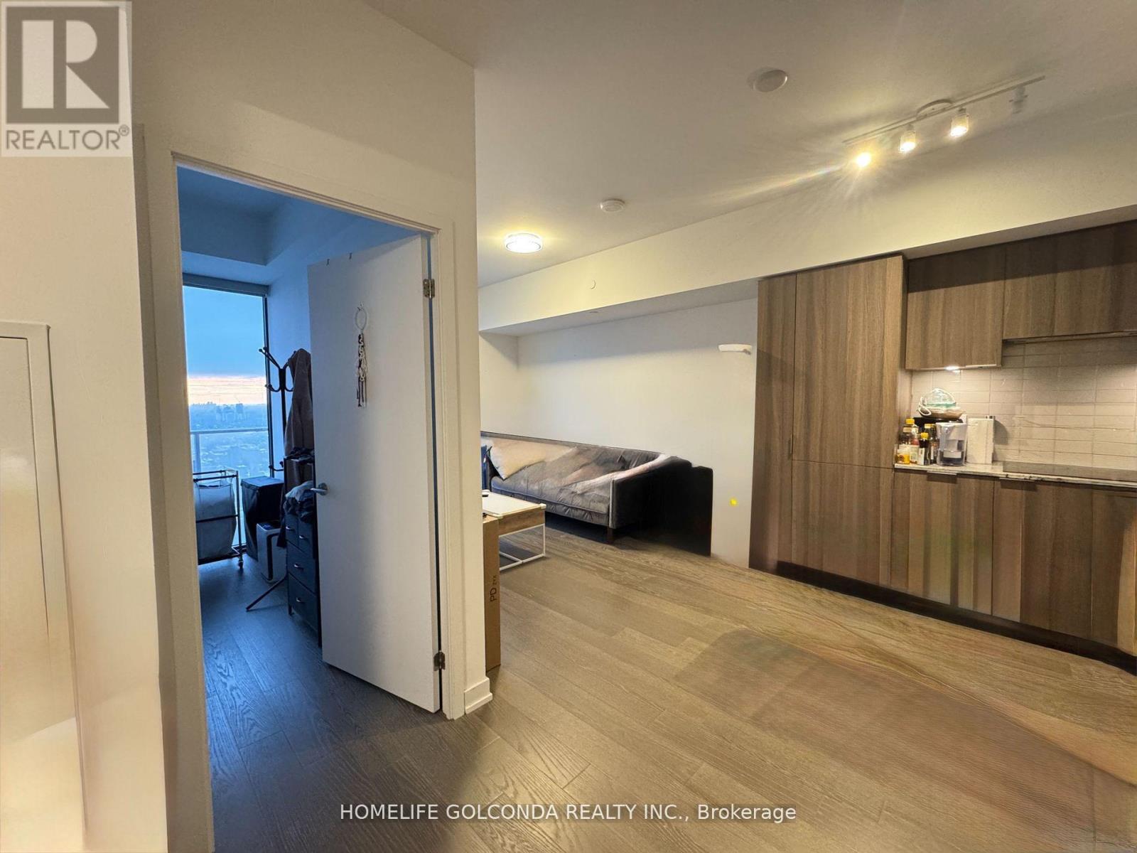 4006 - 11 WELLESLEY STREET W