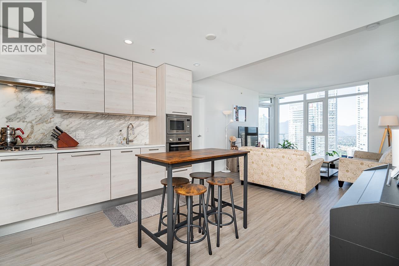 2902 4458 BERESFORD STREET