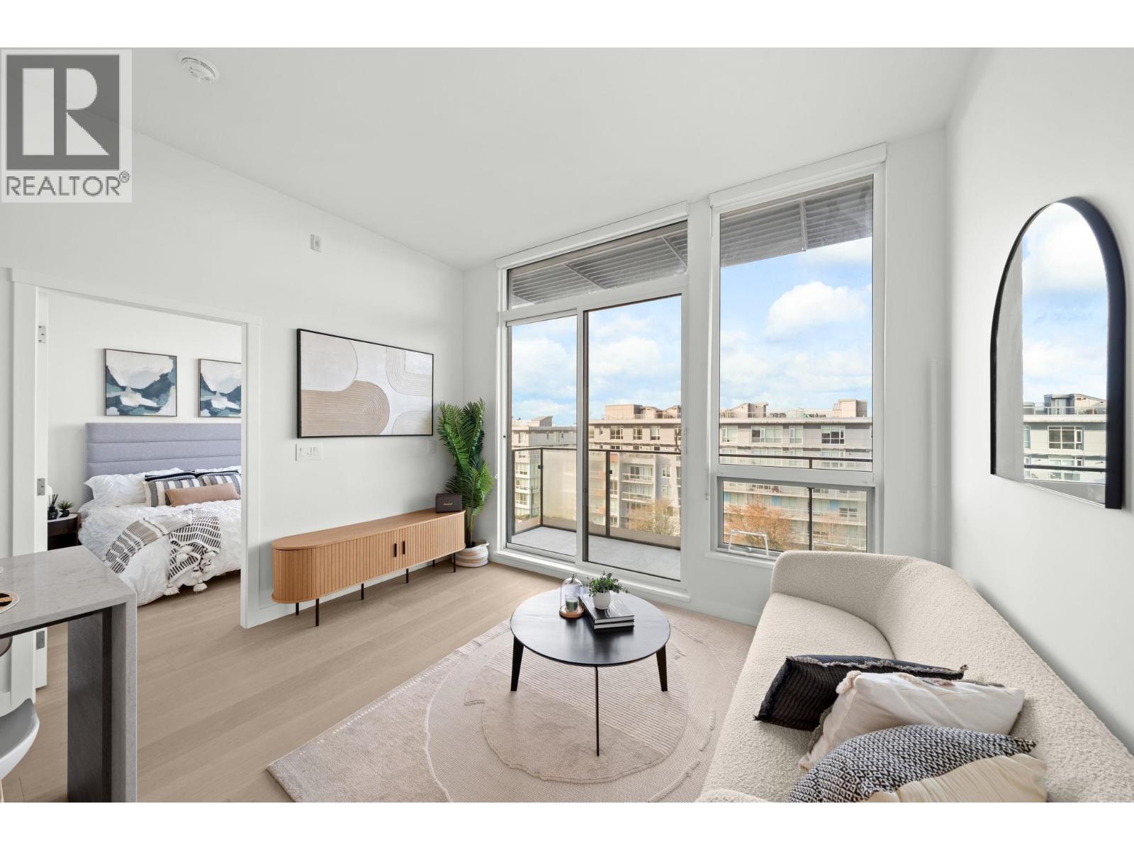 605 5212 CAMBIE STREET