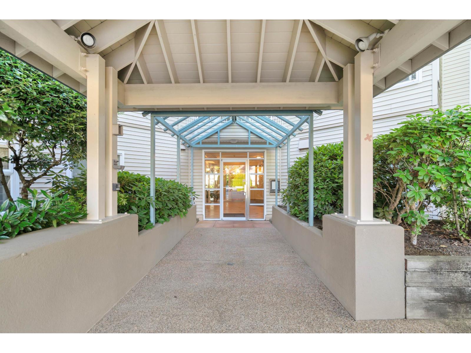 106 10675 138A STREET