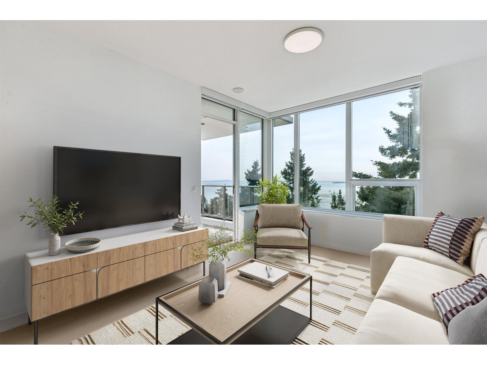 901 15165 THRIFT AVENUE