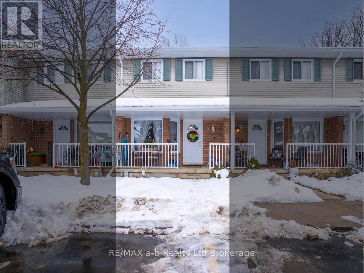 27 - 10 DUFFERIN STREET