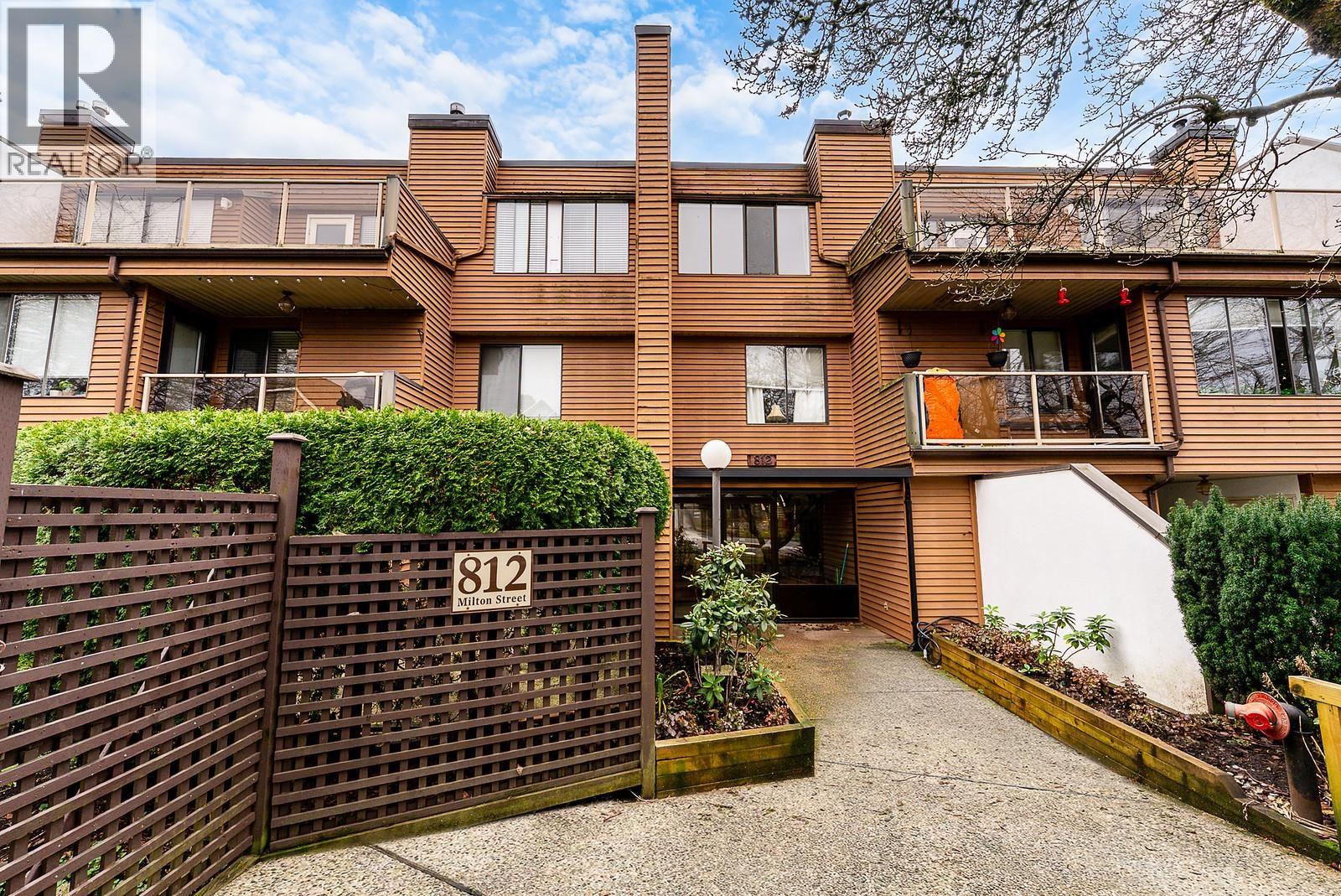 305 812 MILTON STREET