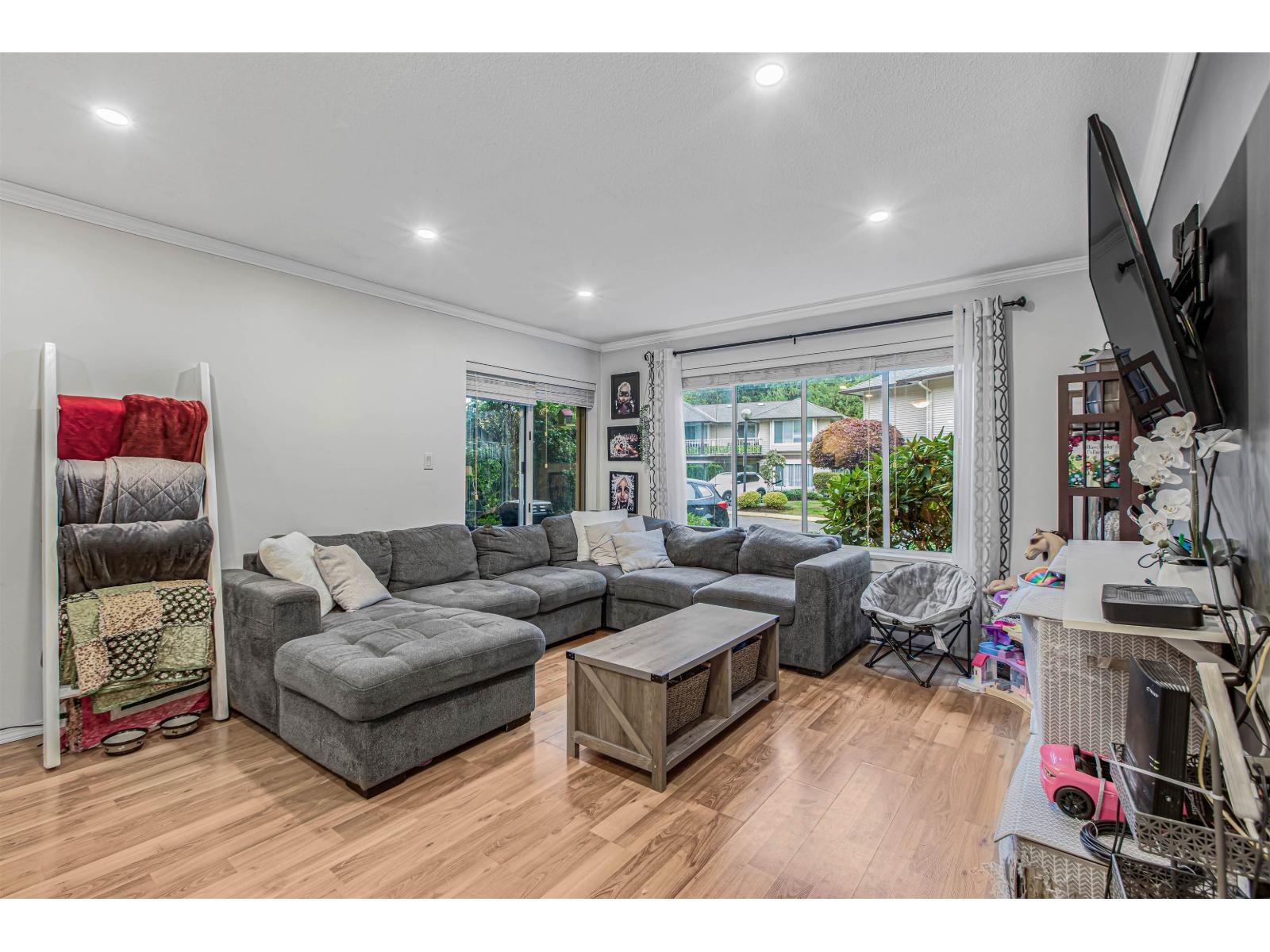 1003 1750 MCKENZIE ROAD