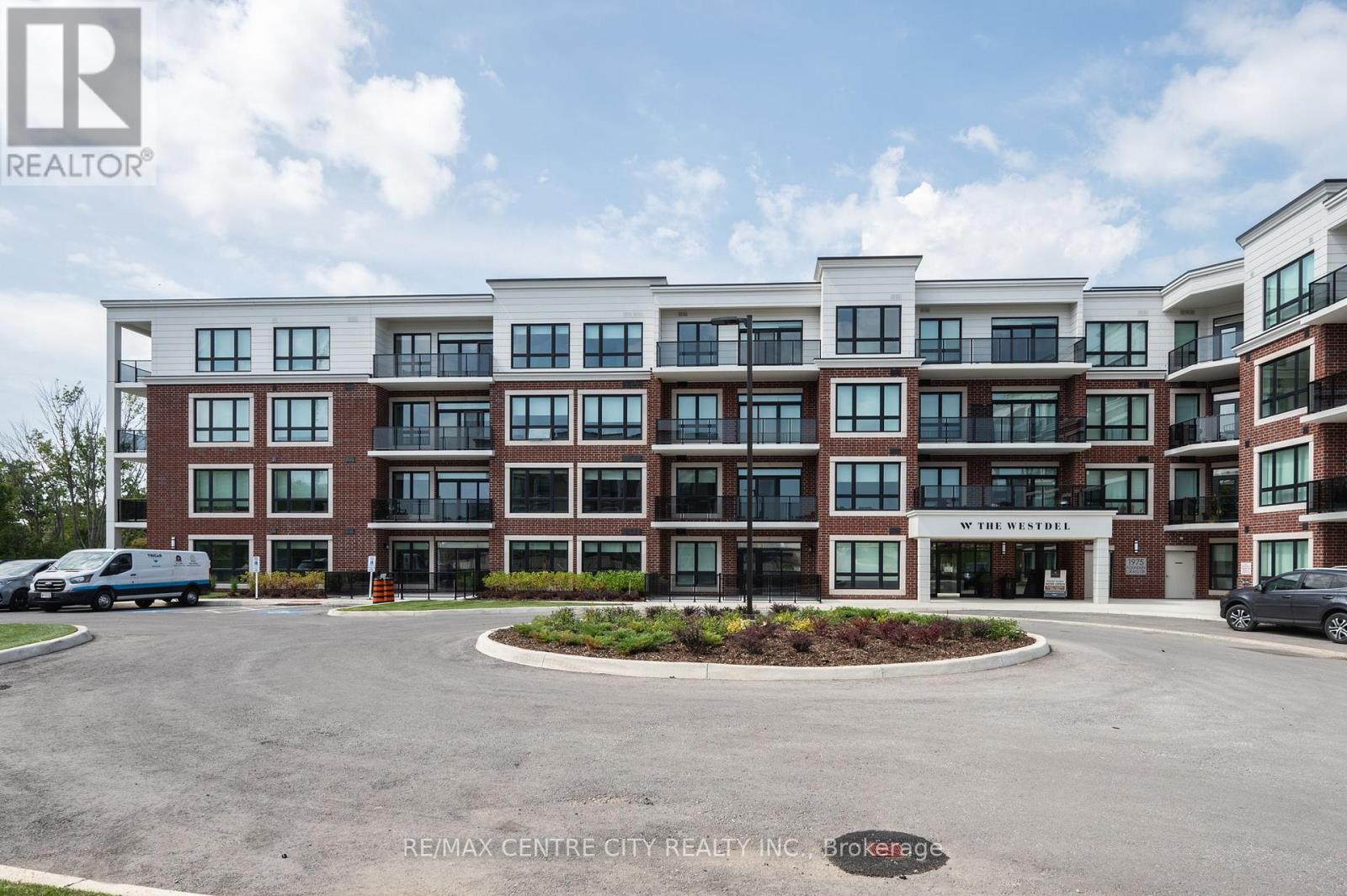 404 - 1975 FOUNTAIN GRASS DRIVE