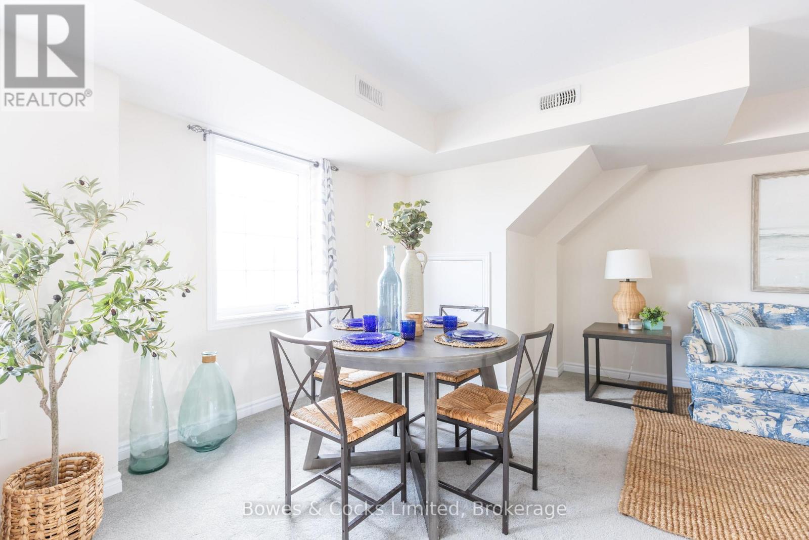 102 - 50 MAPLE AVENUE