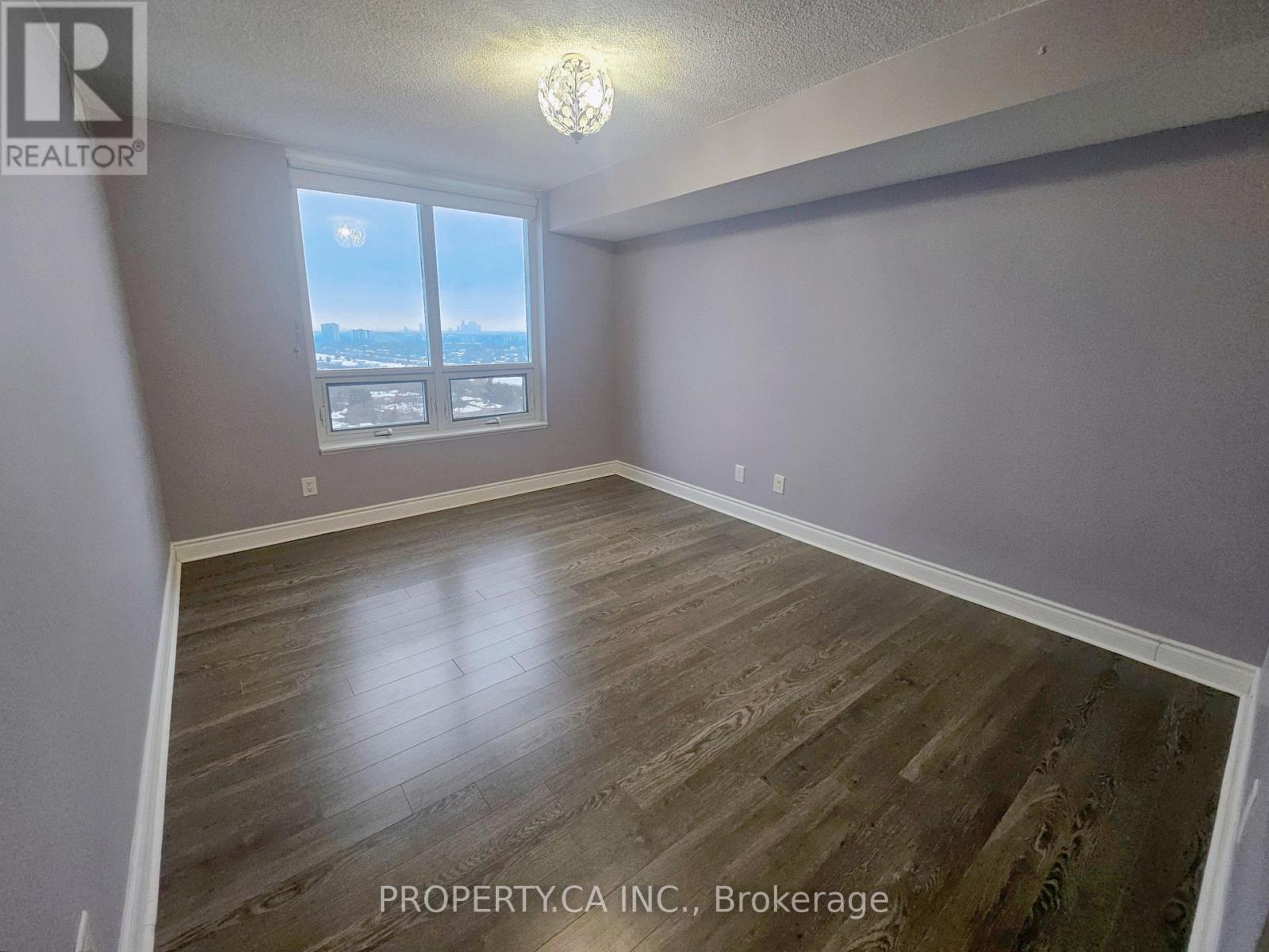 2127 - 25 GREENVIEW AVENUE