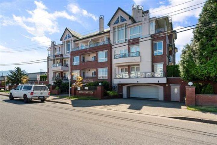 201 45734 PATTEN AVENUE, Chilliwack Downtown