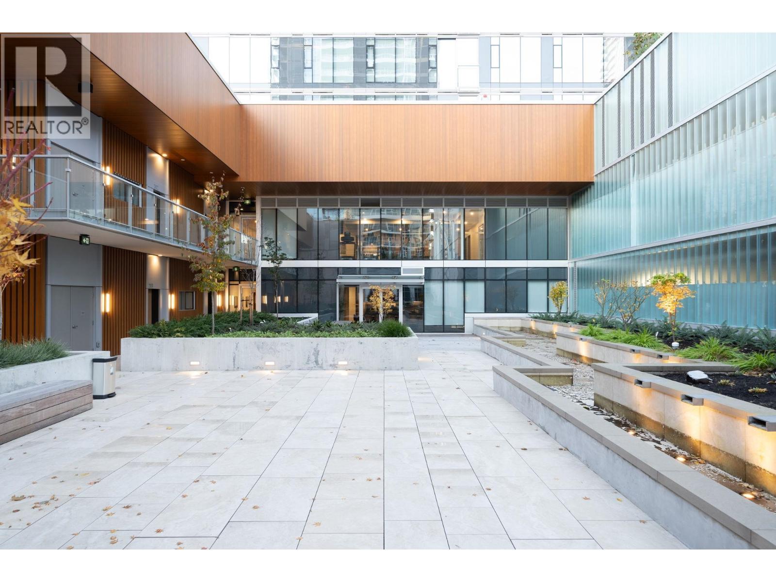 4009 6000 MCKAY AVENUE