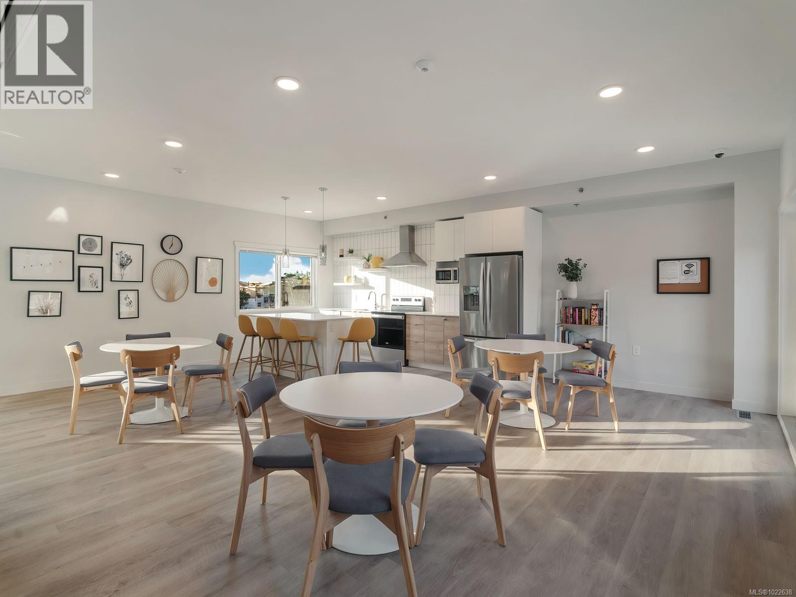 202 4820 Cedar Ridge Pl