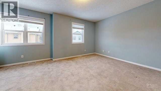 36, 100 St. Laurent Way