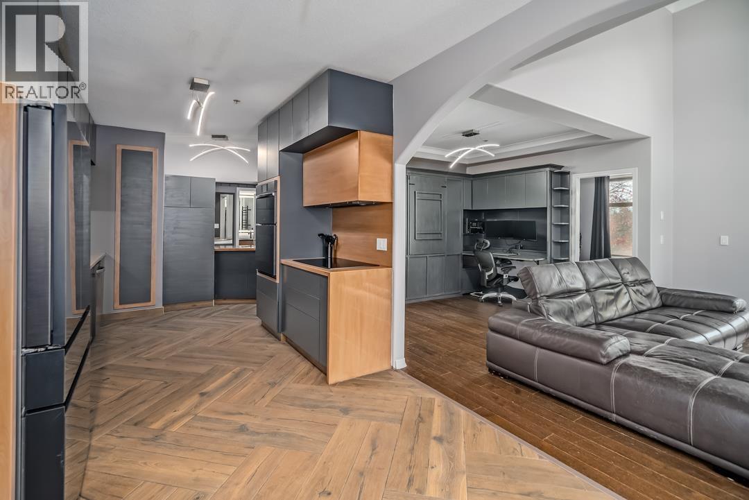 405 3176 PLATEAU BOULEVARD