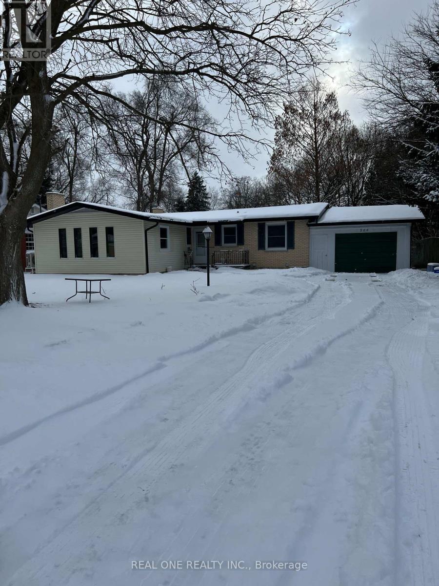 566 MIDDLEWOODS DRIVE