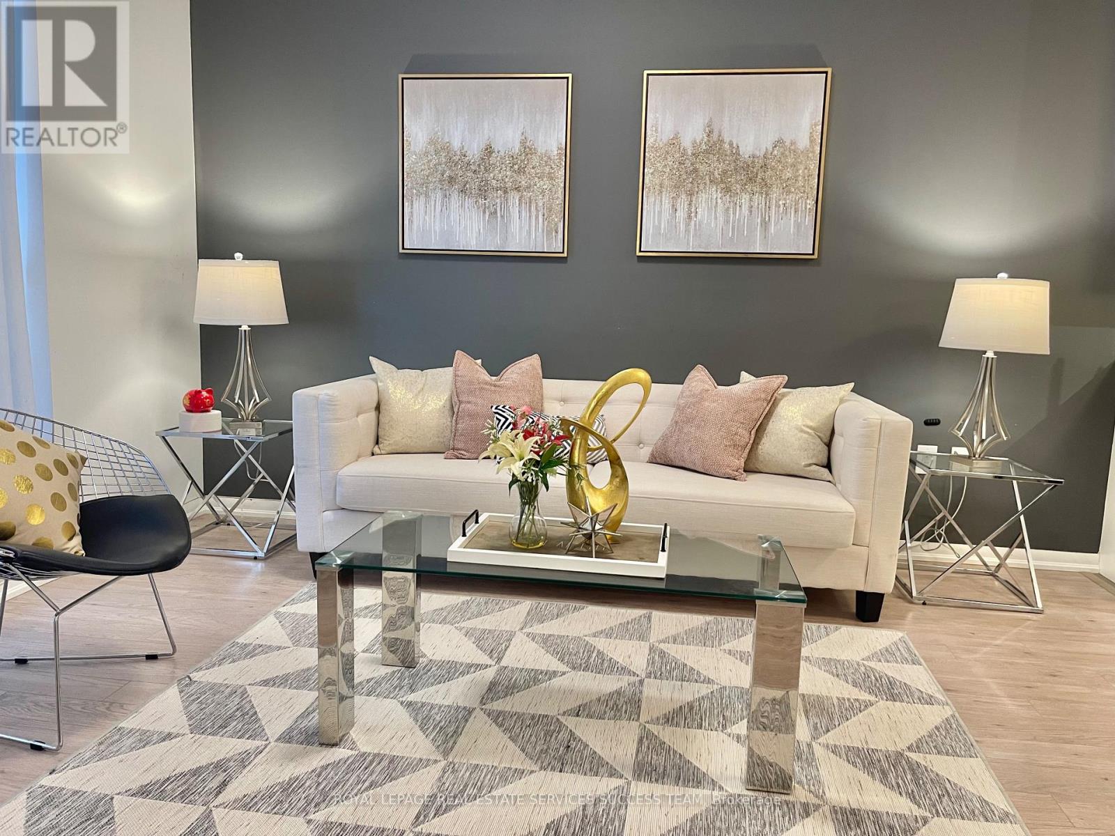 241 - 36 VIA BAGNATO STREET