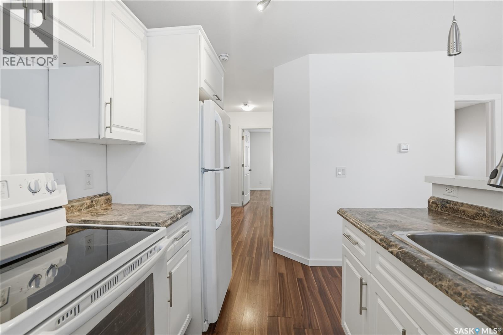 1056 McTavish STREET