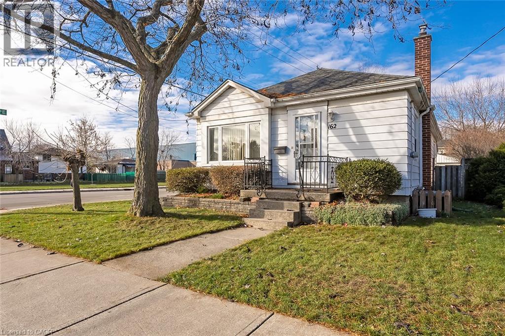 162 EAST 18TH Street