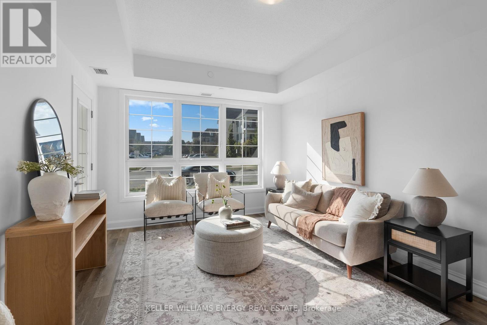 106 - 50 LAKEBREEZE DRIVE