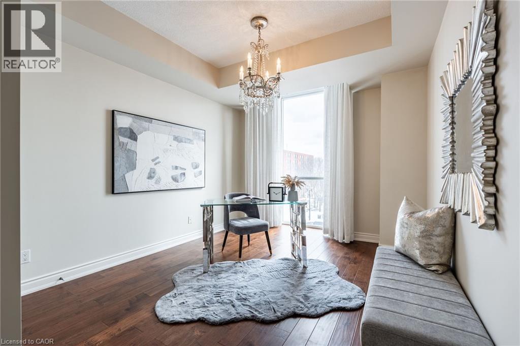 1477 LAKESHORE Road Unit# 304