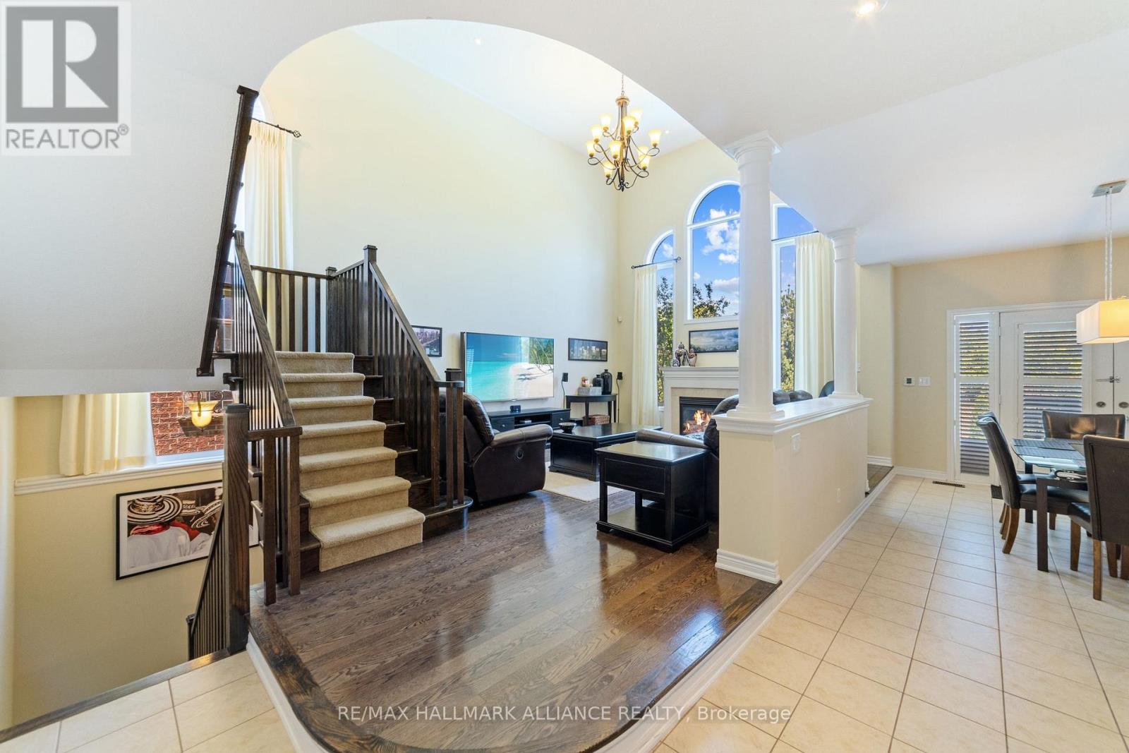 2431 MEADOWRIDGE DRIVE W