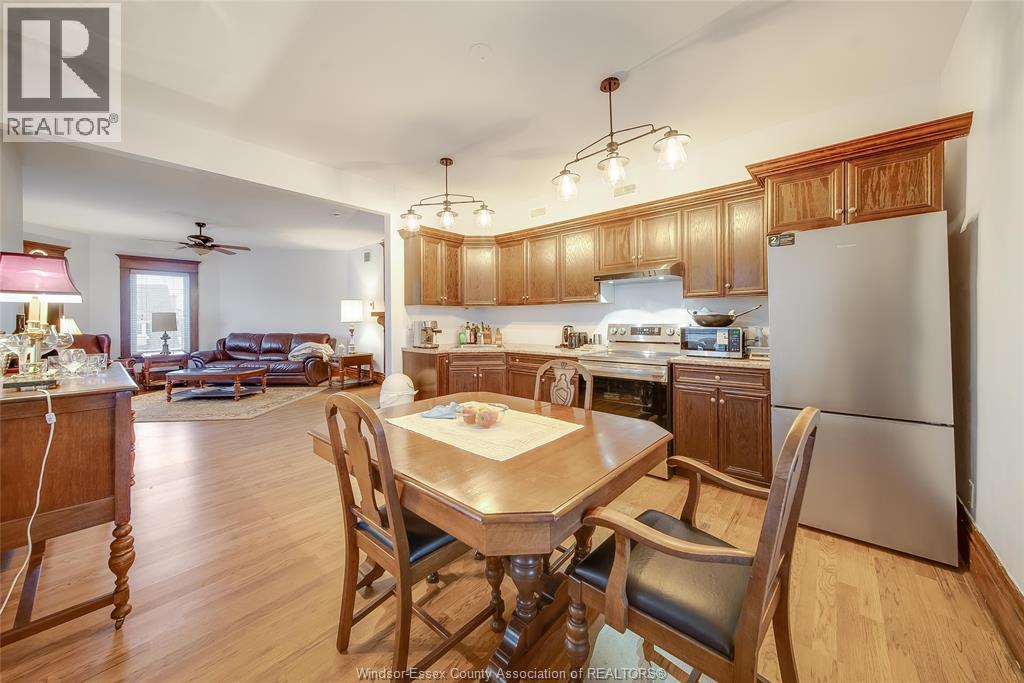 259 WELLINGTON STREET West