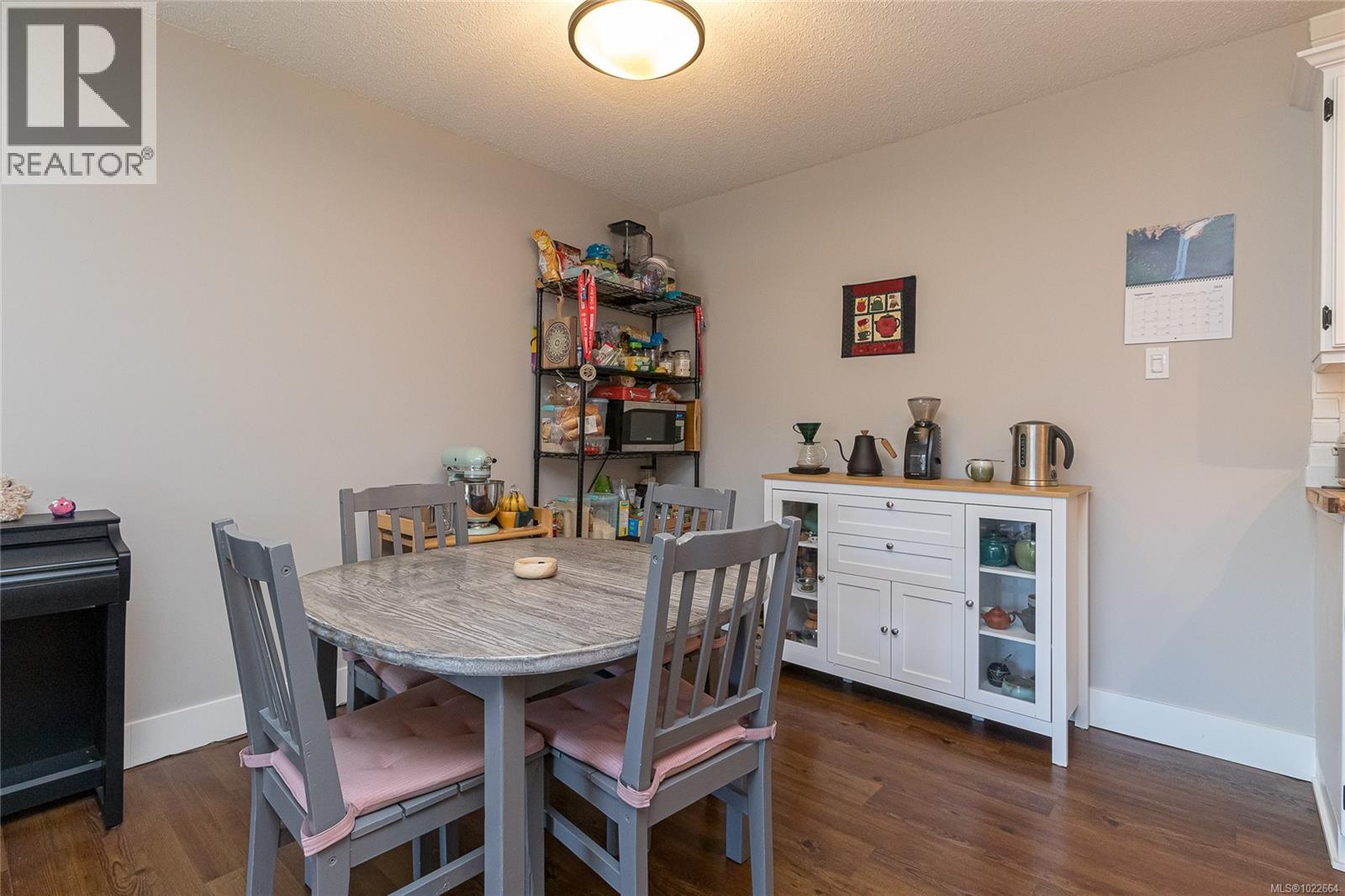 204 1024 Fairfield Rd