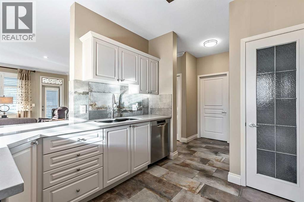 -, 1204 Lake Fraser Court SE