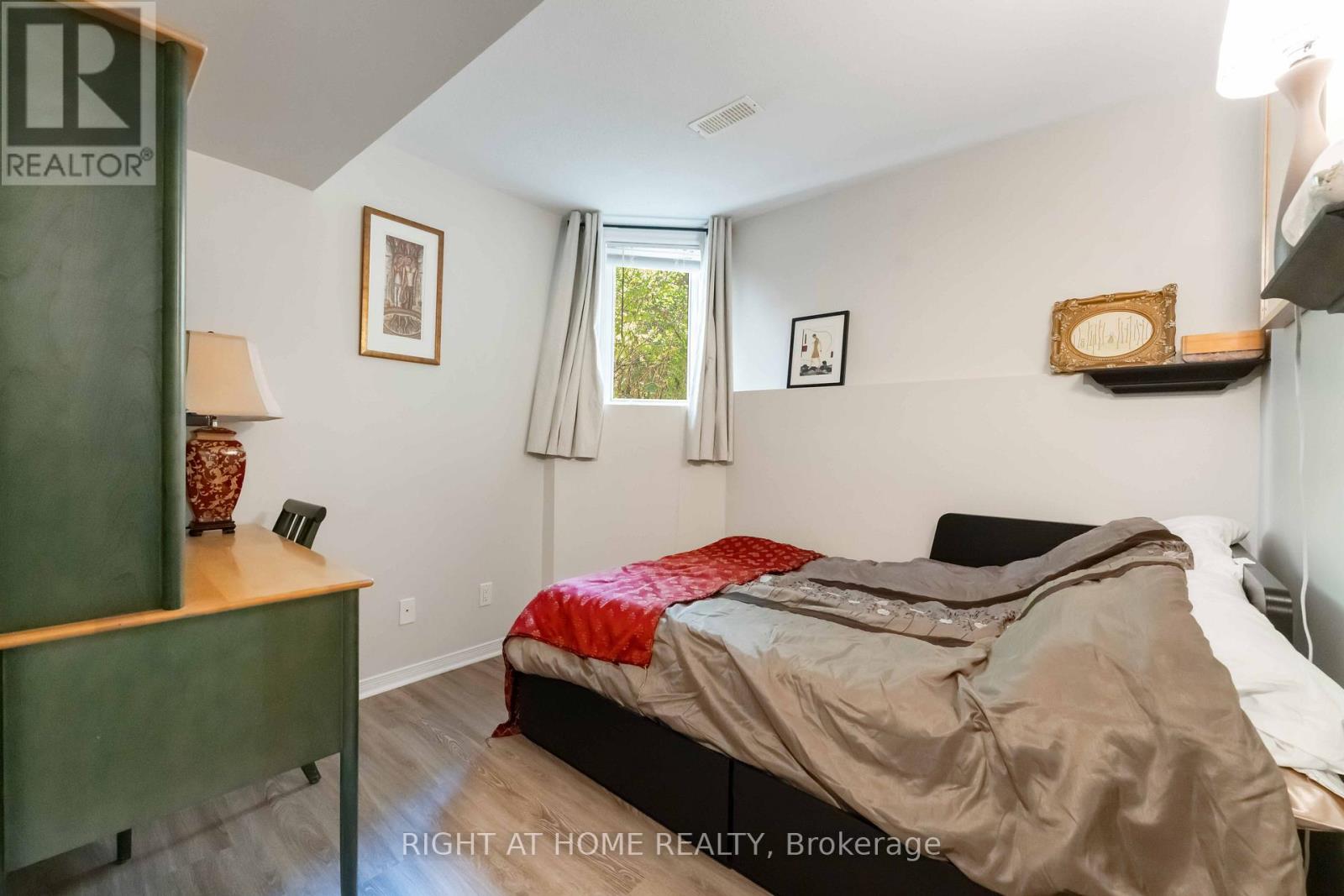 67 STRATHAVEN PRIVATE