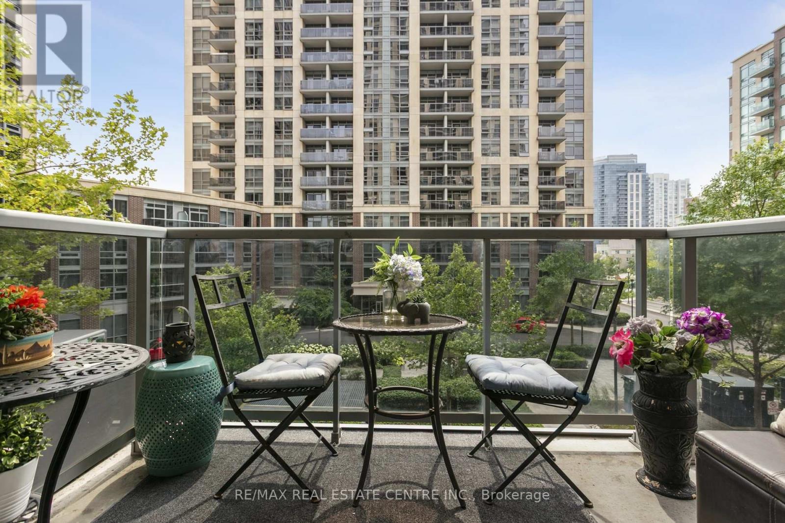 304 - 5 MICHAEL POWER PLACE